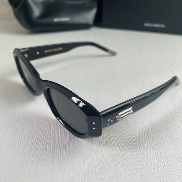 GENTLE MONSTER Black Sunglasses - Picture 3 of 9